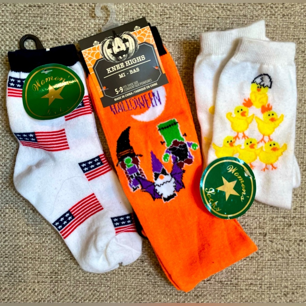 Women’s Holiday Socks